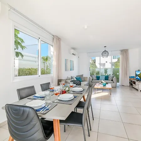 Bay #17 * Protarász