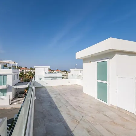 Bay #17 ヴィラ プロタラス